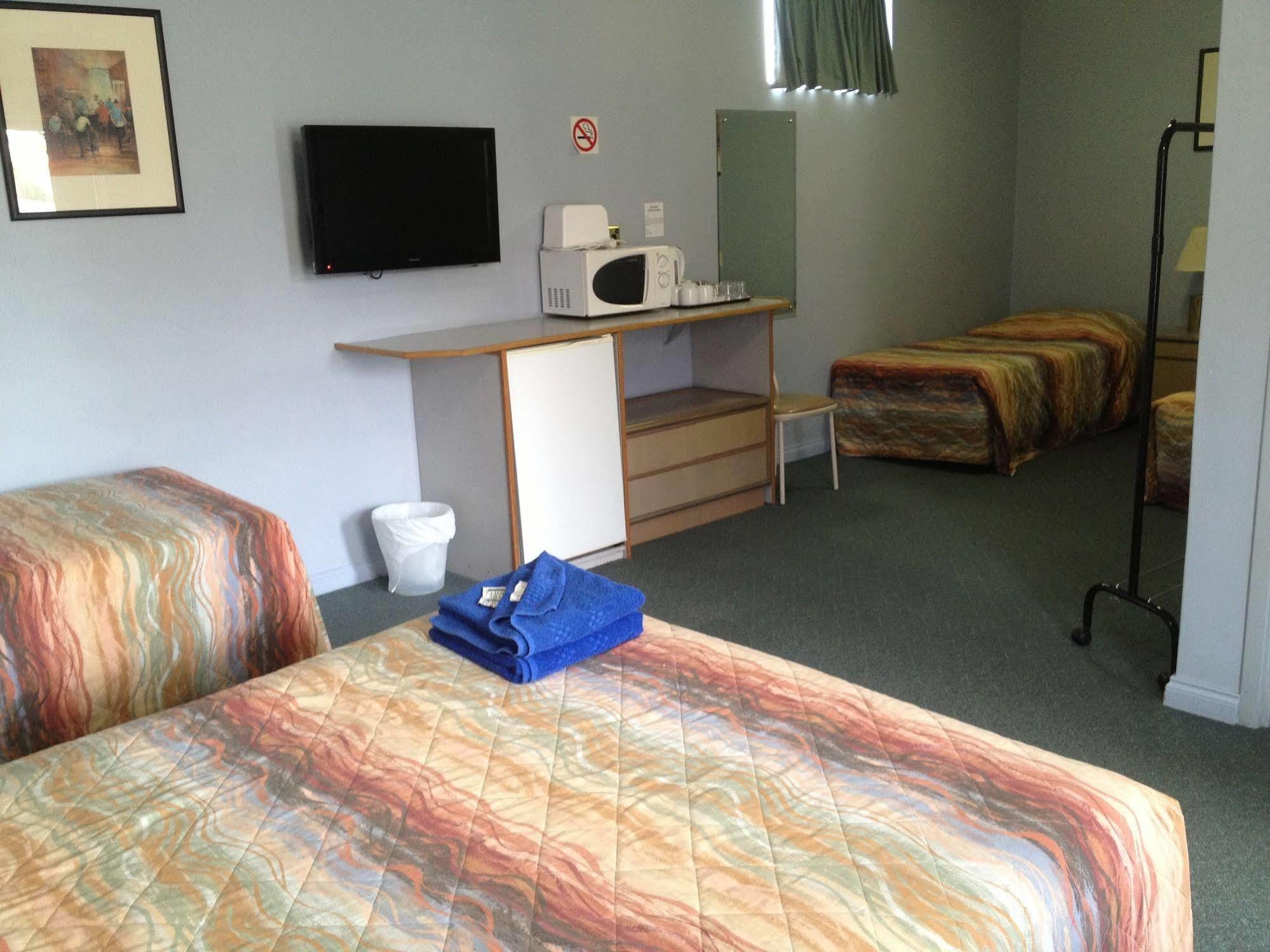 City West Motel Adelaide Buitenkant foto